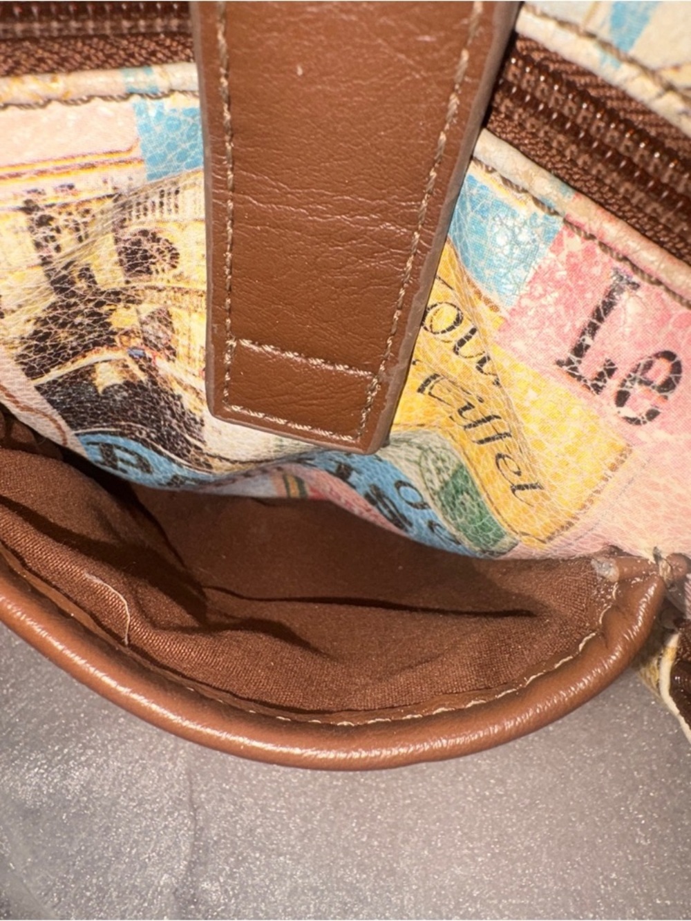 Relic Paris Postcard Collage Crossbody Bag Eiffel Tower Print Multi Pocket Y2K - Picture 10 of 12